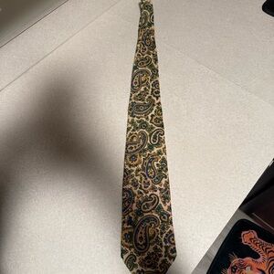 Vintage Paisley Tie 100% Wool Made in England John Comfort Carson’s